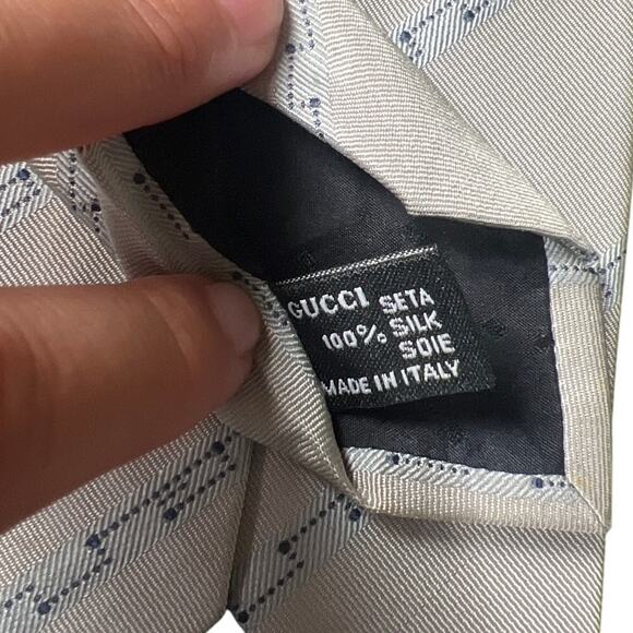 Gucci Made In Italy 100% Silk Pattern Tie Gray Blue - Picture 4 of 8